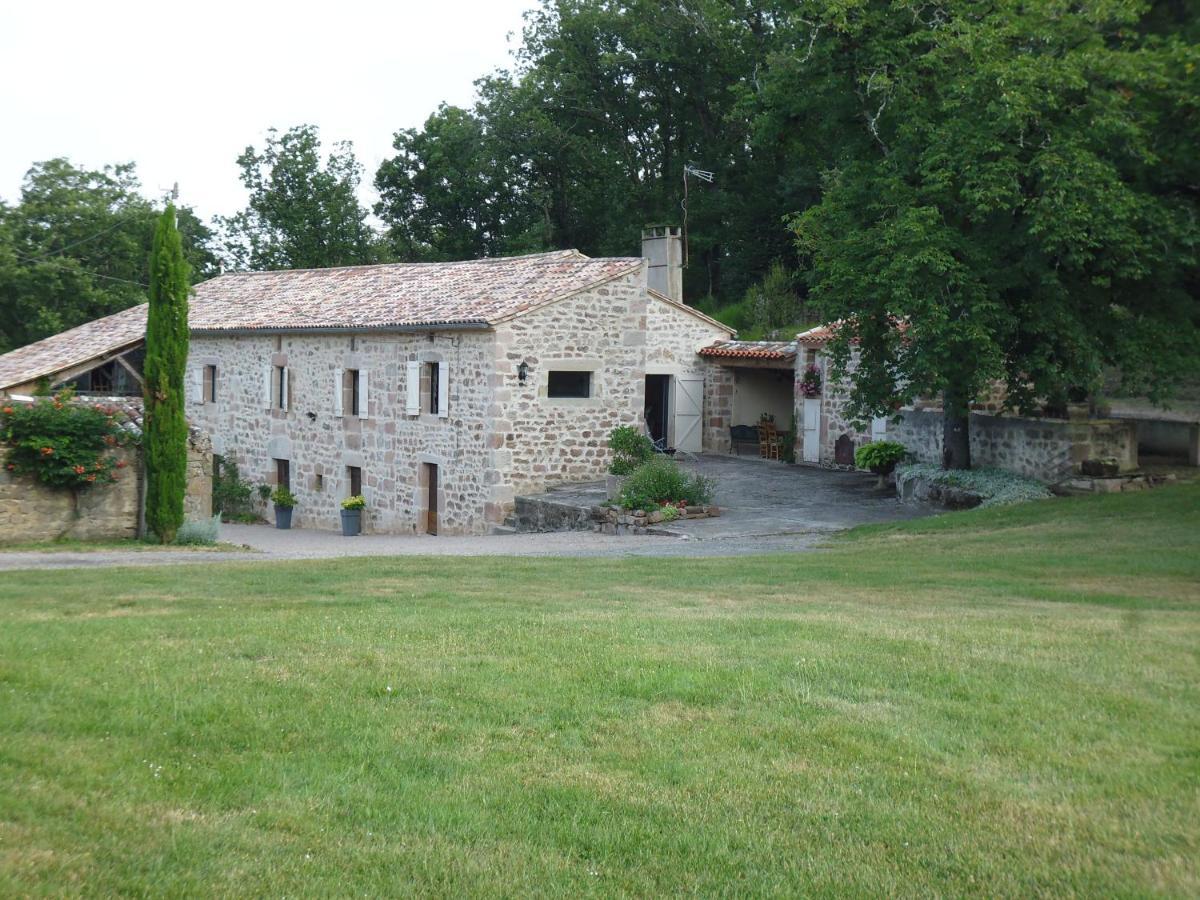 La Fleur De Lys Bed & Breakfast Roussayrolles Exterior photo